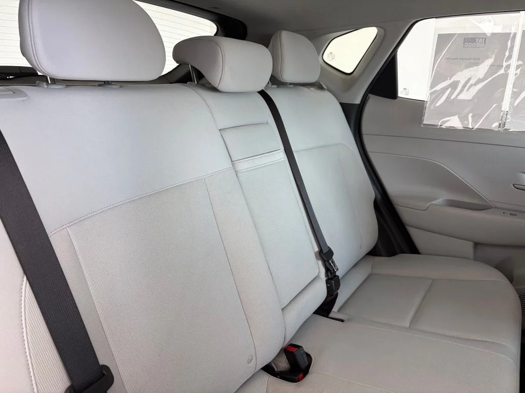 Used 2024 Black Hyundai SEL image 30