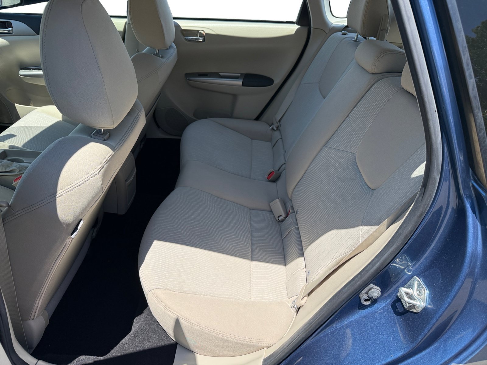 Used 2010 Steel Silver Metallic Subaru Outback Sport image 16