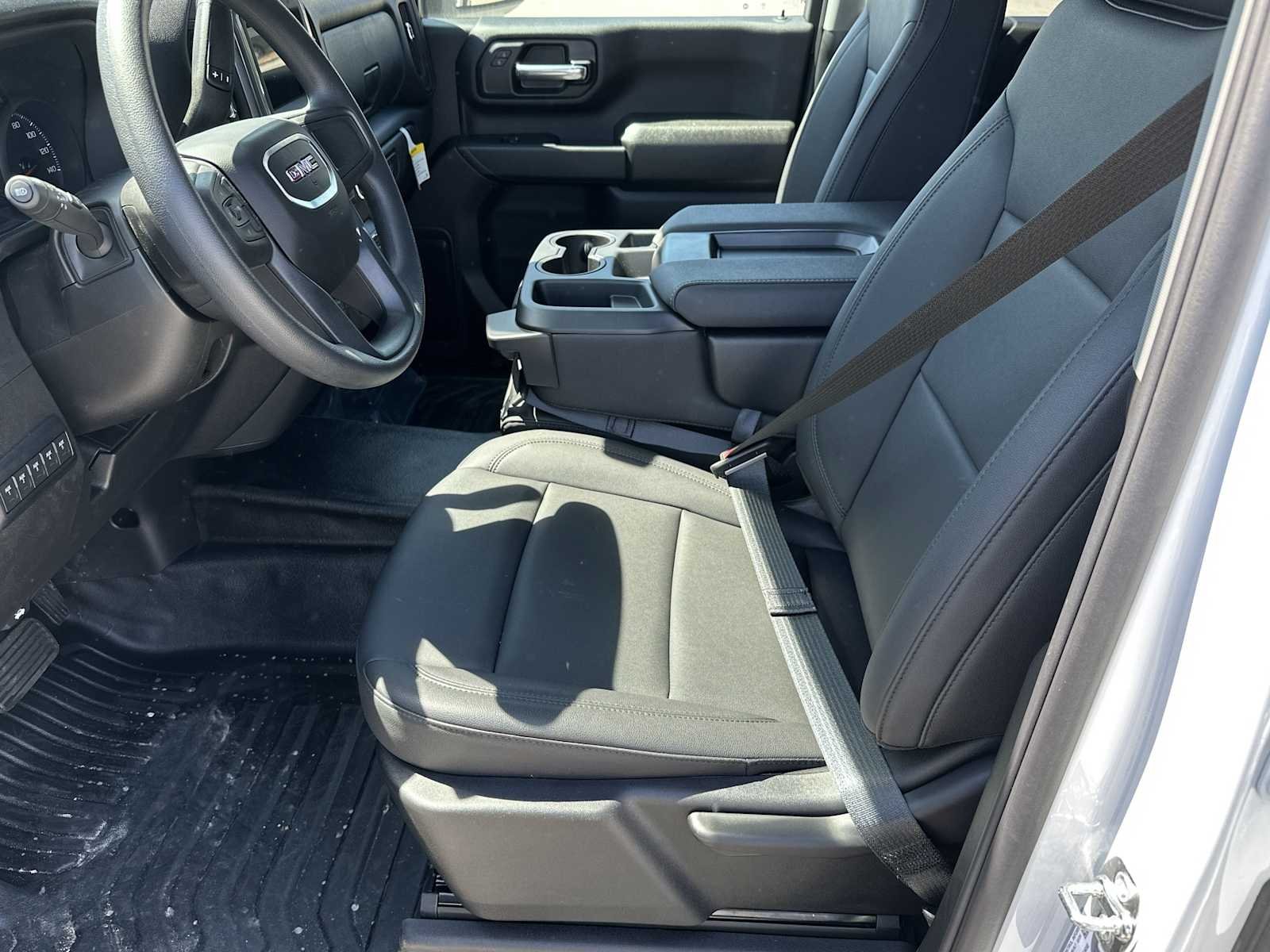 2025 GMC Sierra 3500HD Pro - Photo 9