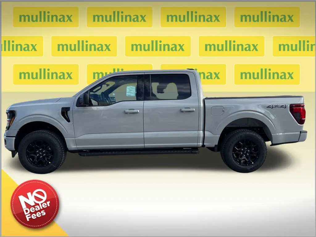 New 2026 White Ford XLT image 2