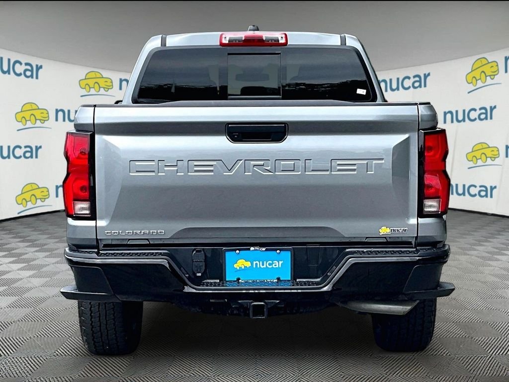 Used 2024 Gray Chevrolet Z71 image 5