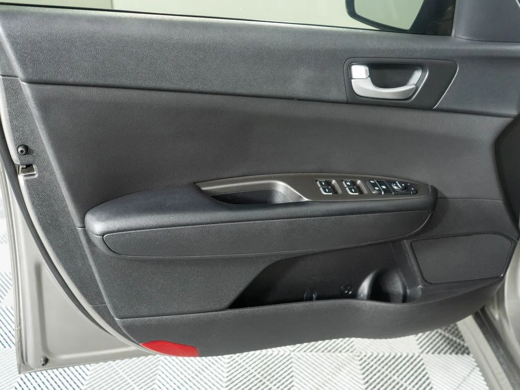 Used 2016 Gray Kia LX image 21