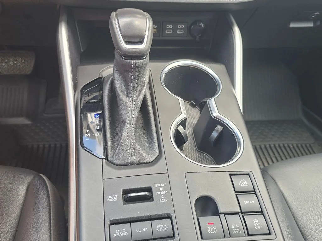 Used 2024 Silver Toyota XLE image 32