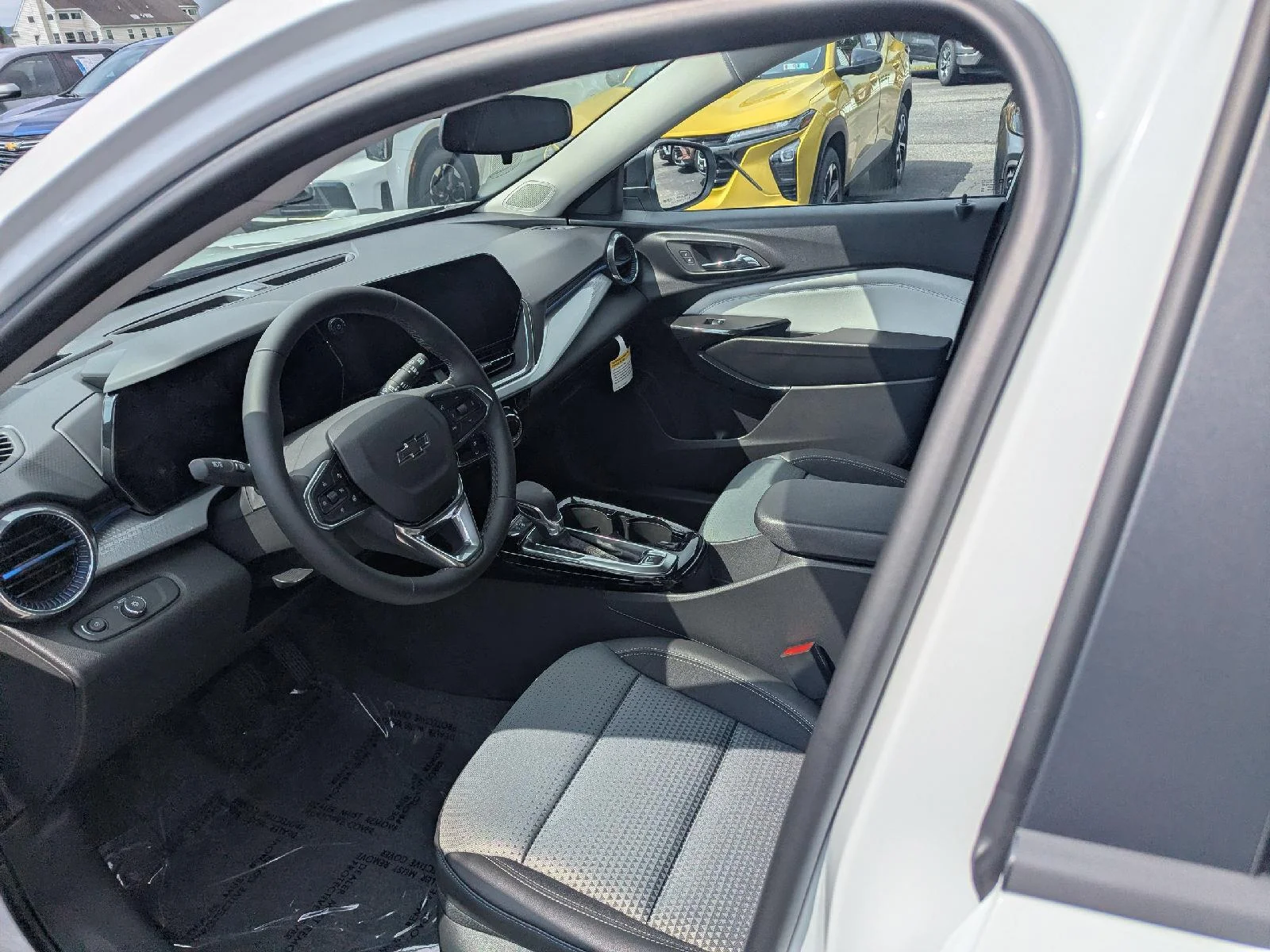 2026 Chevrolet Trax LT - Photo 33