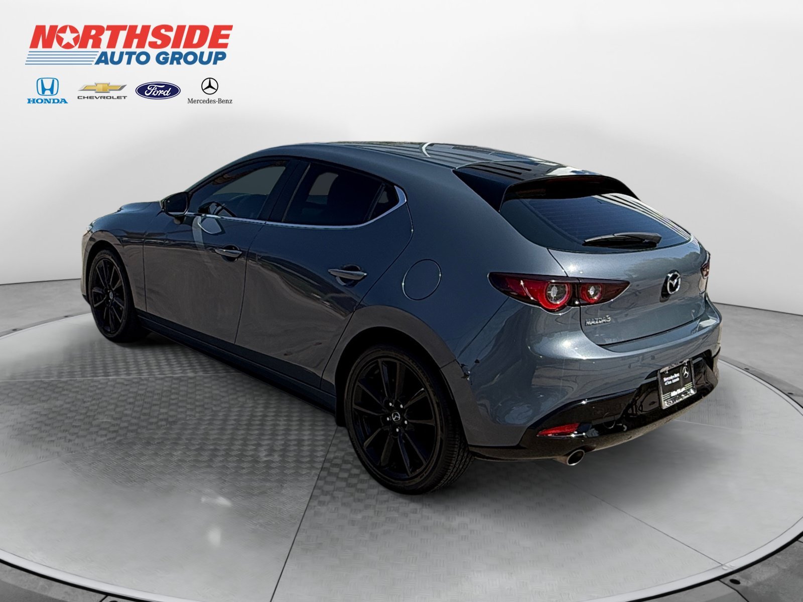 Used 2022 Polymetal Gray Metallic Mazda Carbon Edition image 5