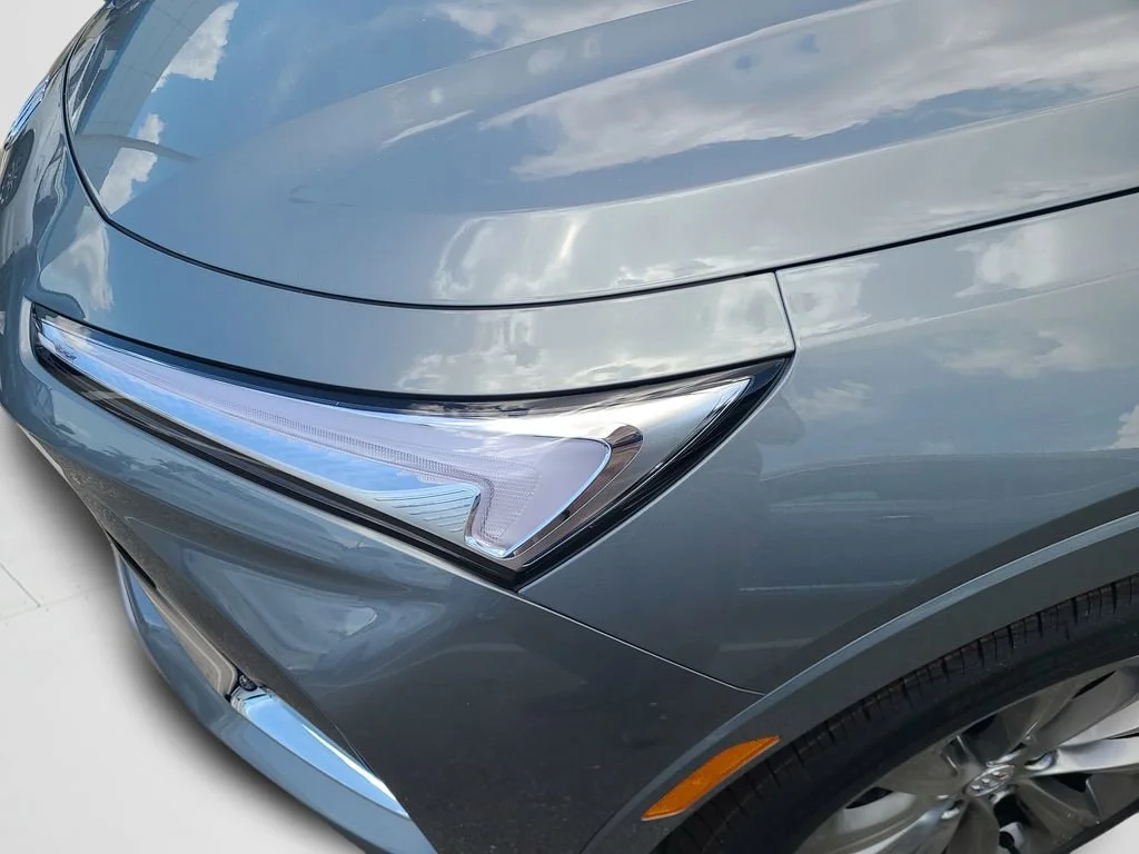 New 2026 Moonstone Gray Metallic Buick Avenir image 25