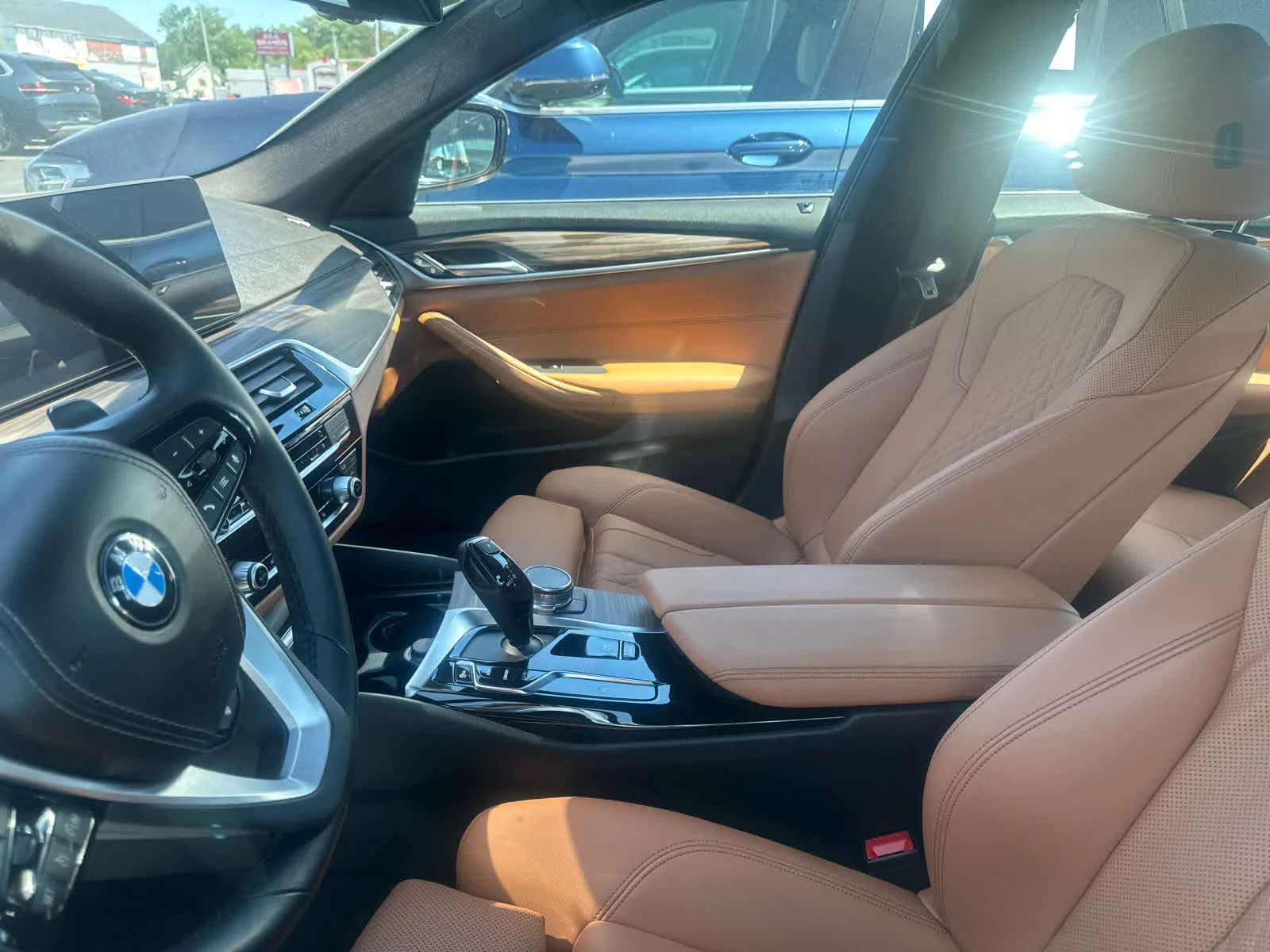 Used 2023 Alpine White BMW 530i xDrive image 20