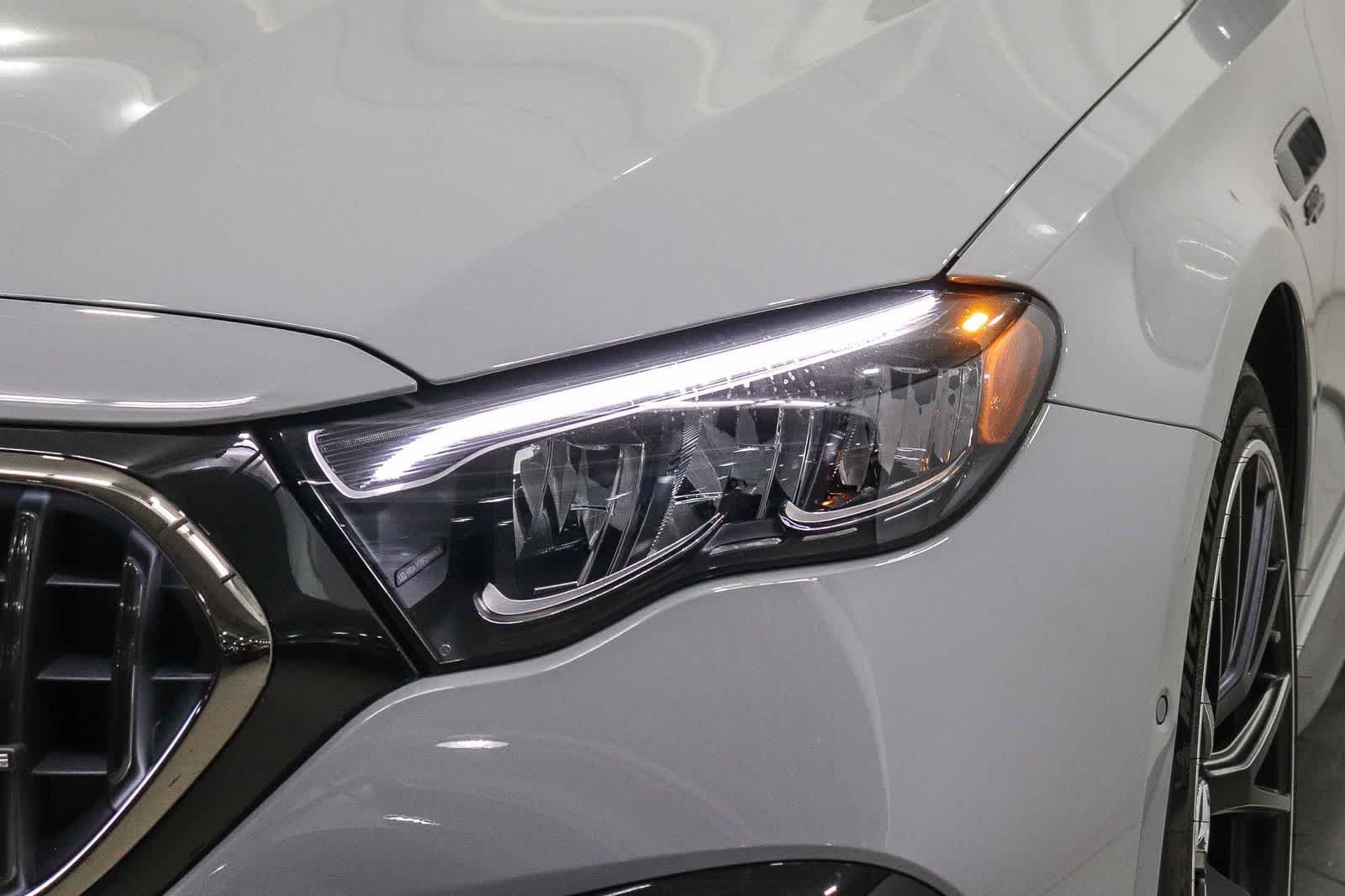 New 2026 MANUFAKTUR Alpine Grey Mercedes-Benz AMG® E 53 E image 7