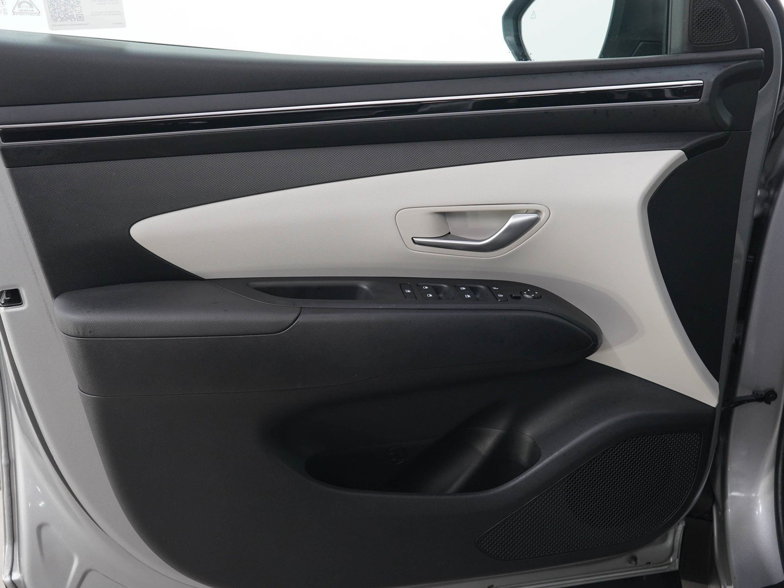 Used 2024 Shimmering Silver Hyundai Blue AWD image 20