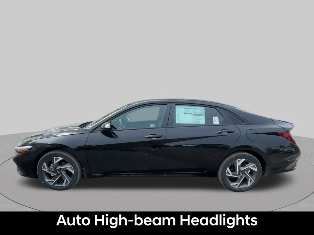 2025 Hyundai Elantra SEL - Photo 14