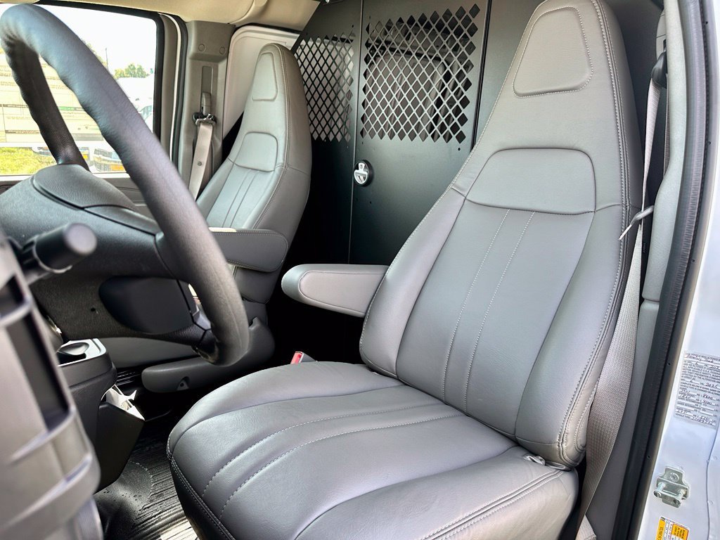 2026 GMC Savana Cargo Work Van - Photo 14