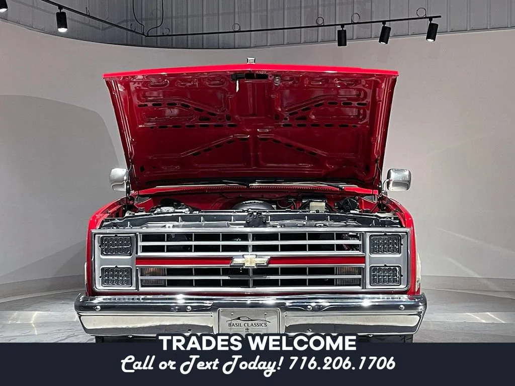 Used 1985  Chevrolet NA image 25