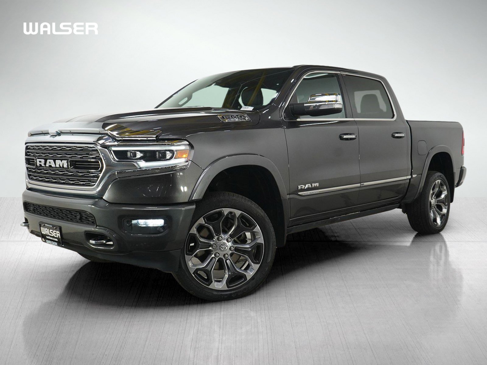 2022 RAM 1500 Limited Crew Cab 4x4 5'7" Box's photo