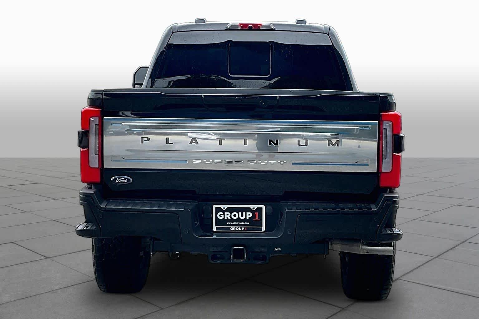 Used 2025 Agate Black Ford Platinum image 5