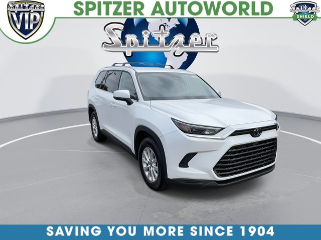 Used 2024 Beige Toyota XLE image 4