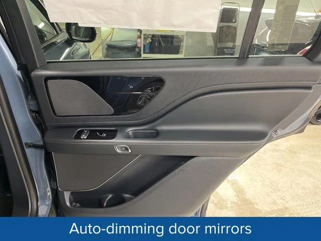 New 2026 Whisper Blue Metallic Clearcoat Lincoln Premiere® image 29