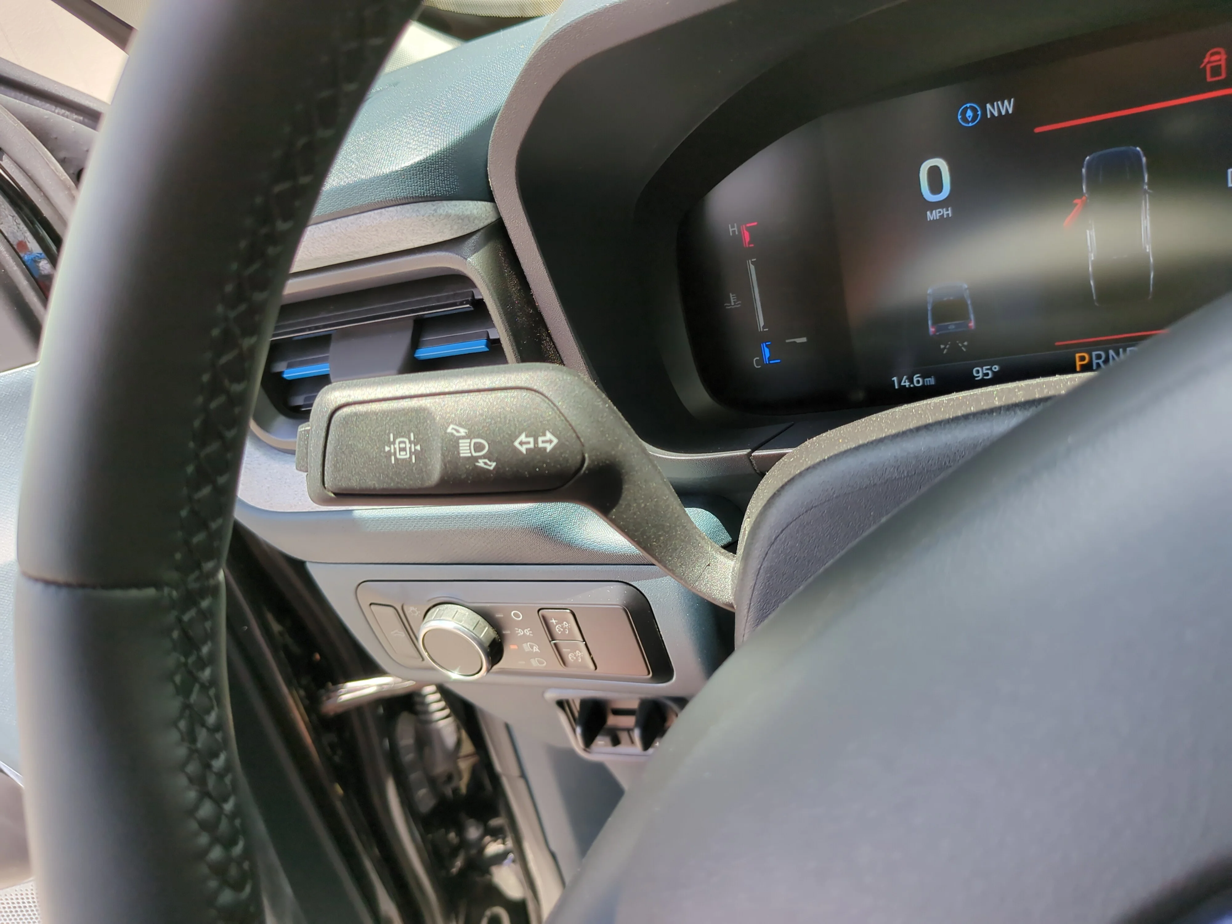2025 Ford Maverick XLT - Photo 30