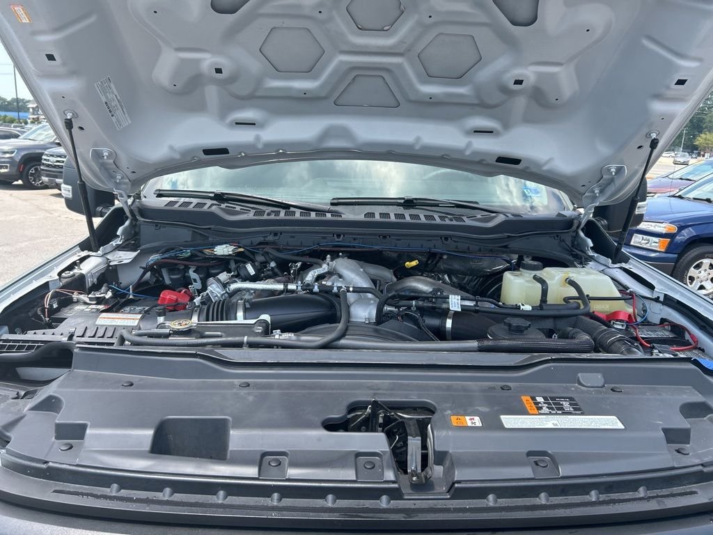 Used 2024 White Ford XL image 3