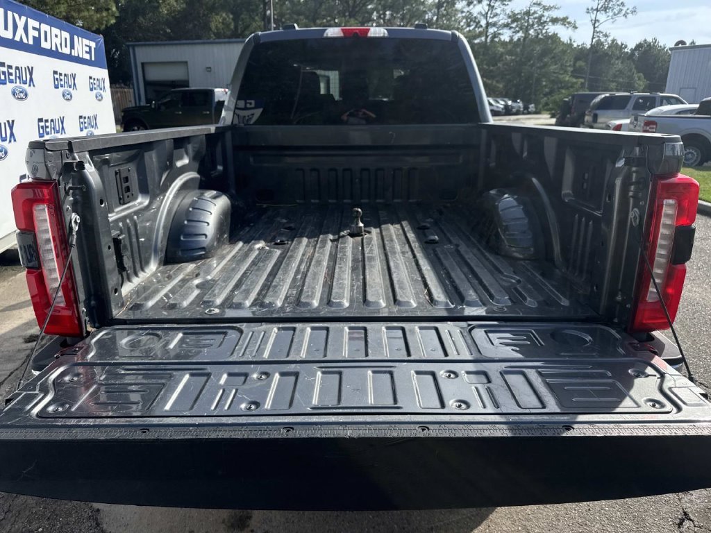 Used 2025 Gray Ford Lariat image 19