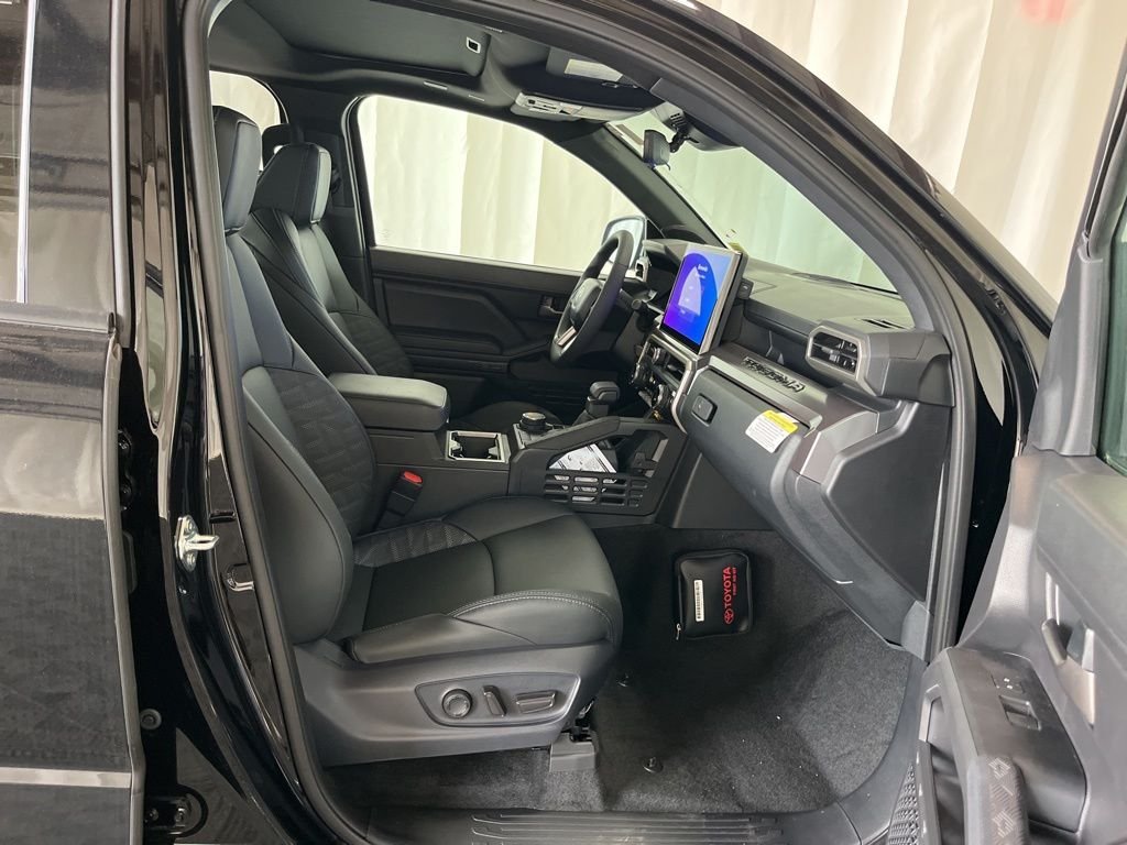 2026 Toyota Tacoma TRD Sport - Photo 20