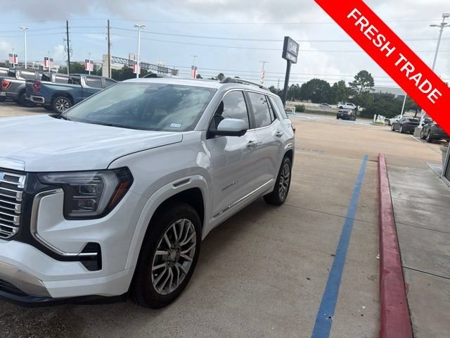Summit White 2026 GMC Terrain SUV / Crossover Four-Wheel Drive 