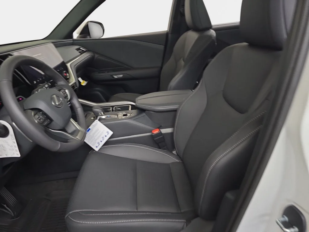 New 2026 Wind Chill Pearl Lexus PREMIUM AWD image 15