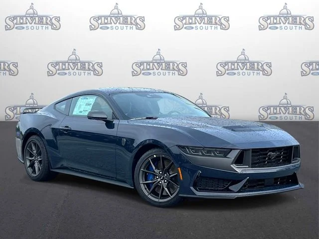 2026 Ford Mustang Dark Horse's photo