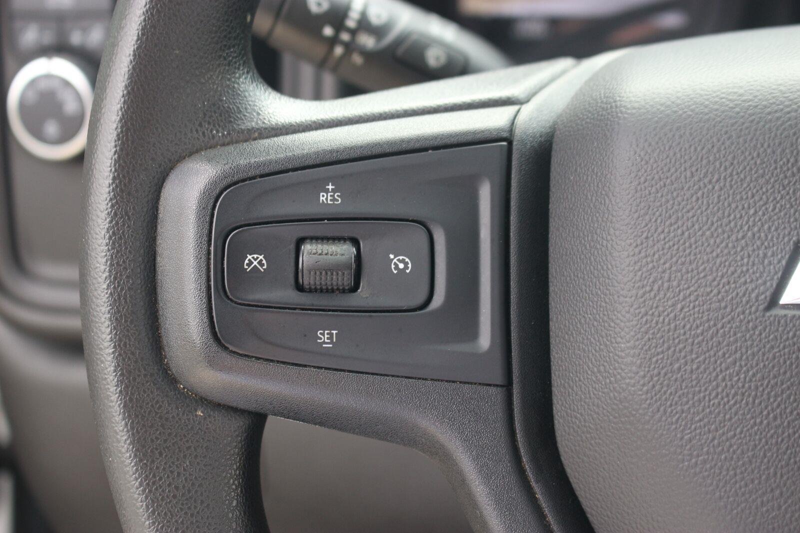 Used 2022 Summit White Chevrolet Custom image 20