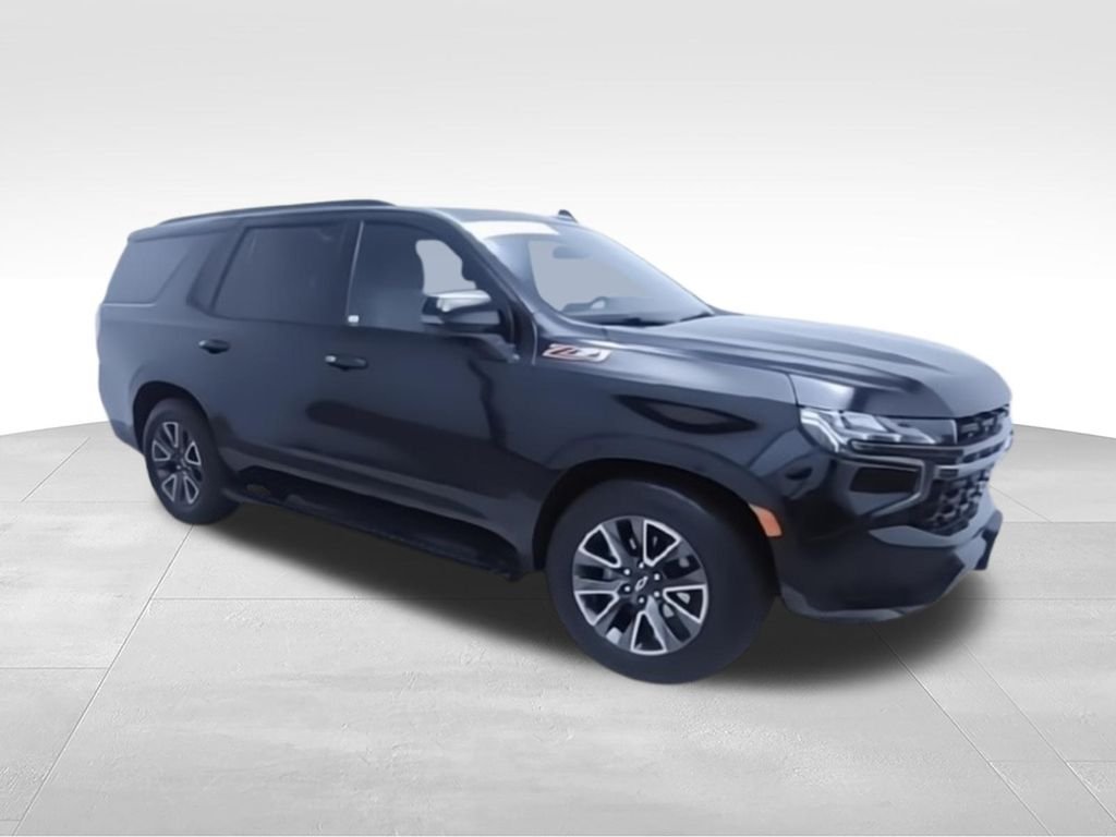 Used 2022 Black Chevrolet Z71 image 9
