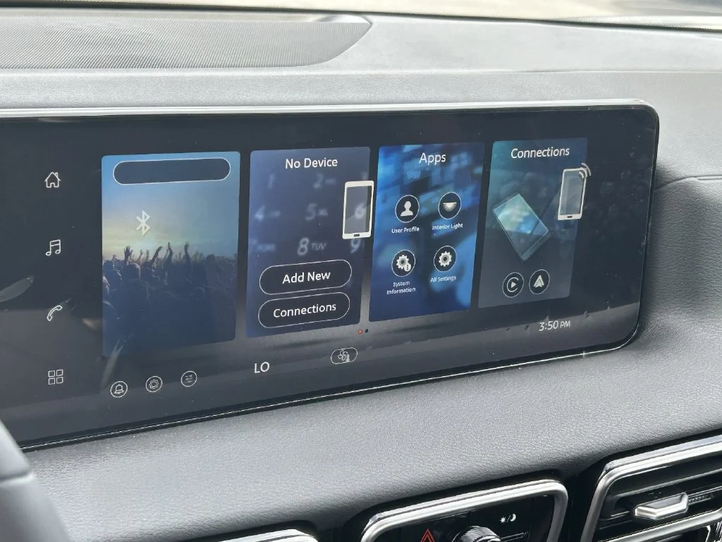 New 2027 Atlantic Gray Metallic / Super Black Two-tone Nissan SR image 14