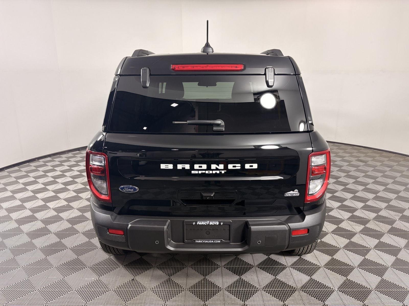 Used 2025 Shadow Black Ford Big Bend image 4