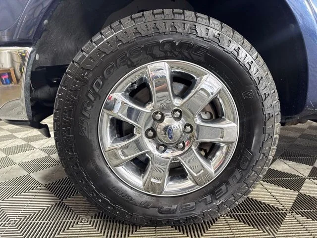 Used 2014 Blue Ford Lariat image 10