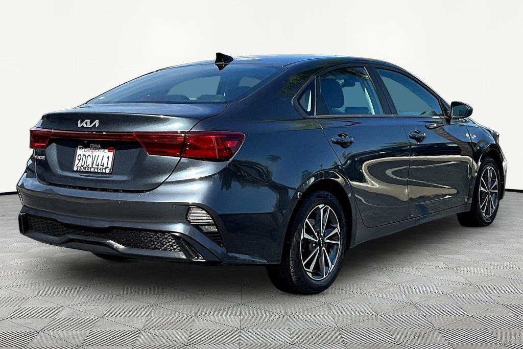 Used 2023 Gray Kia LXS image 6