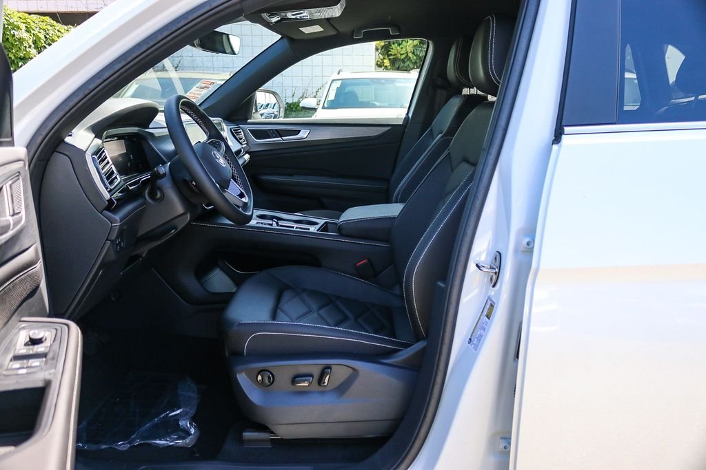 New 2026 White Volkswagen 2.0T SE image 20
