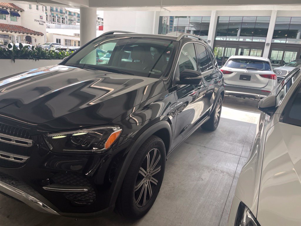 Certified Used 2024 Black Mercedes-Benz GLE 350 image 3