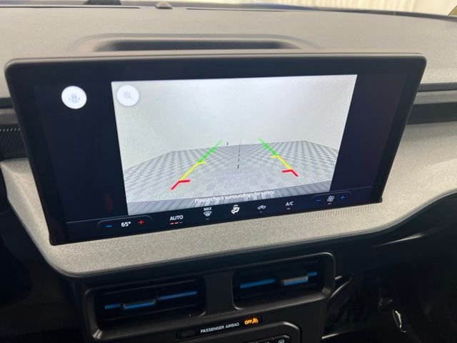 Used 2025 Blue Ford XLT image 19