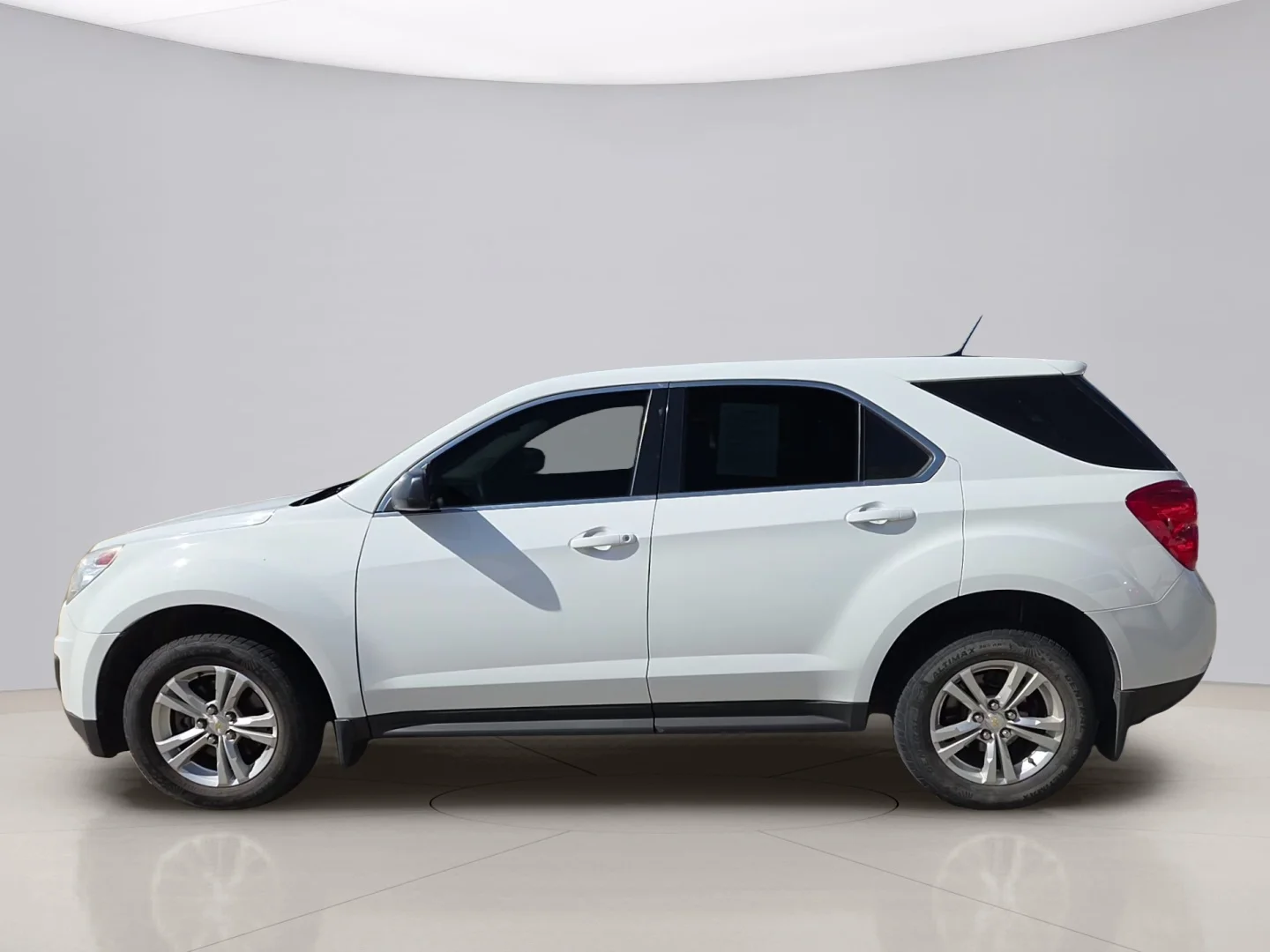 Used 2015 White Chevrolet LS AWD image 8