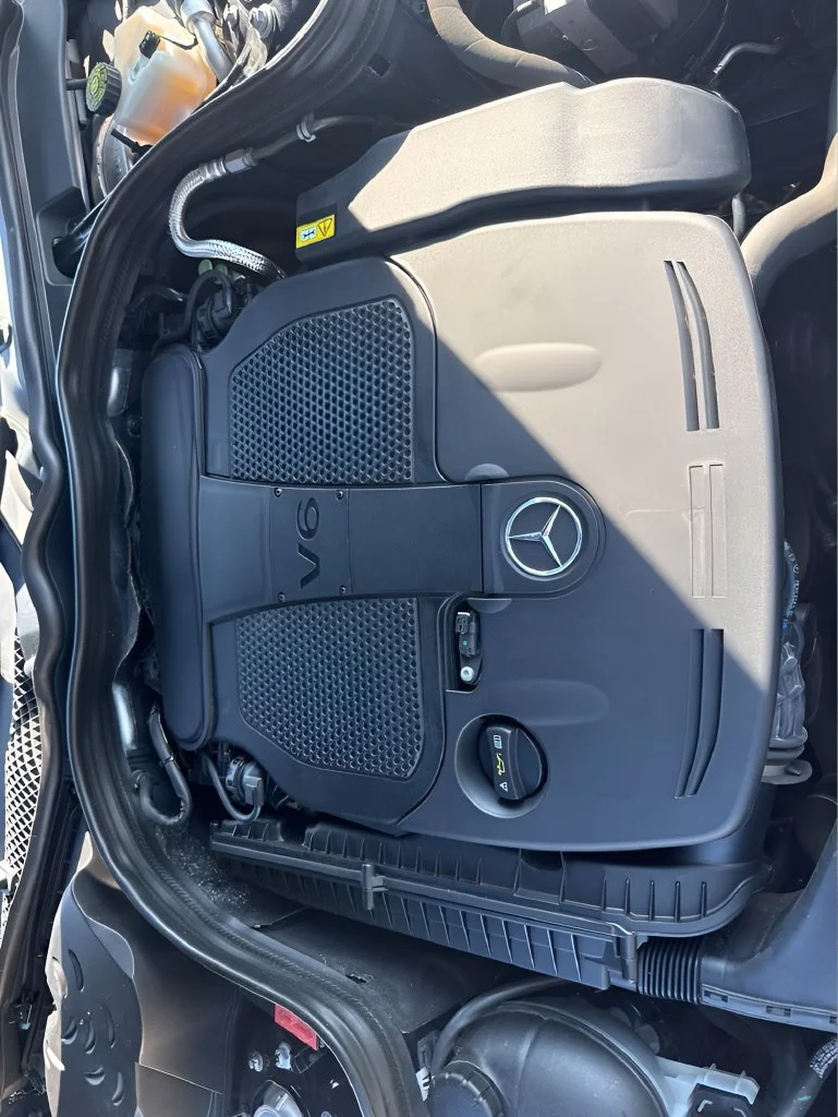 Used 2014  Mercedes-Benz E 350 Luxury image 30