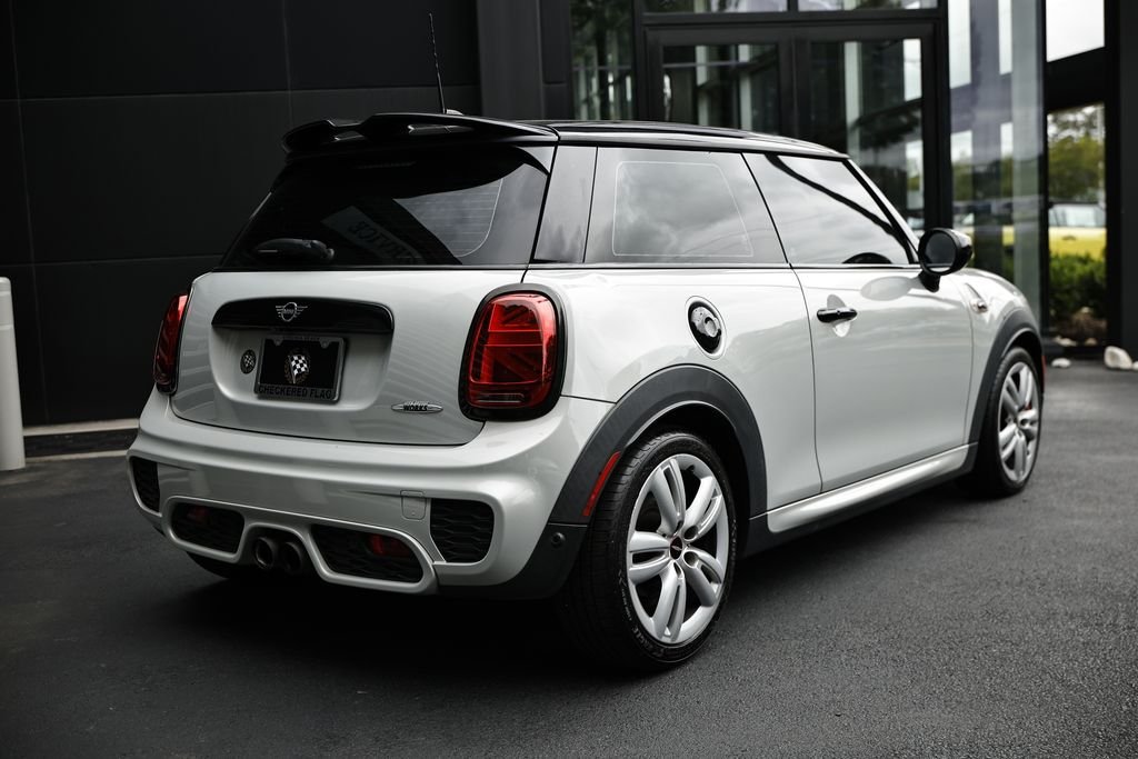 Used 2021 White Silver Metallic MINI Signature image 9