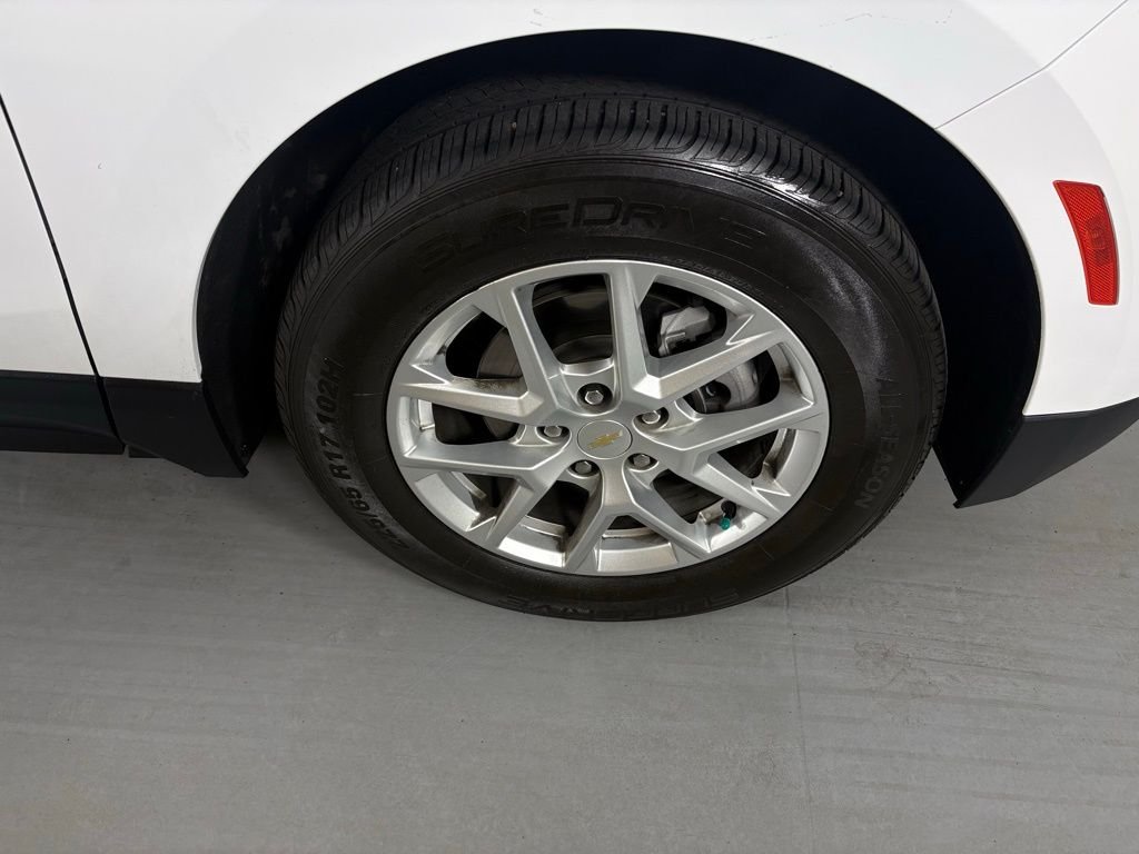 Used 2024 White Chevrolet LT image 10