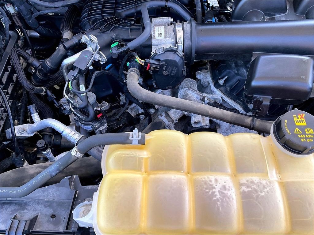 Used 2019 White Ford XL image 29