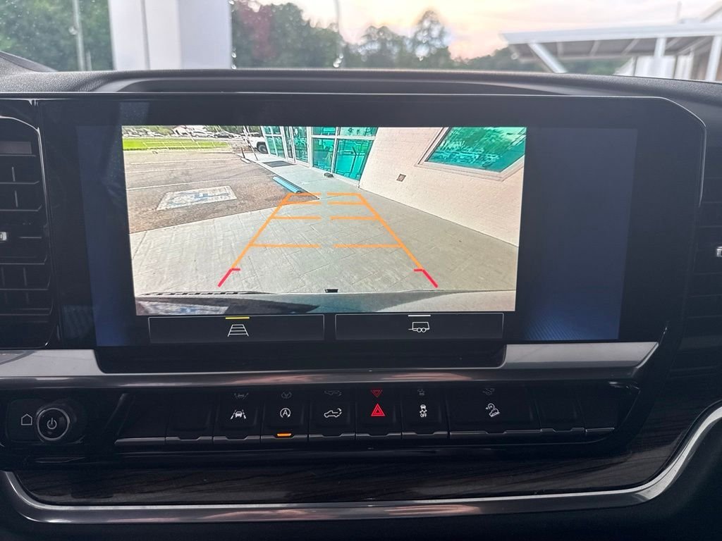Used 2022 Black Chevrolet LT image 25