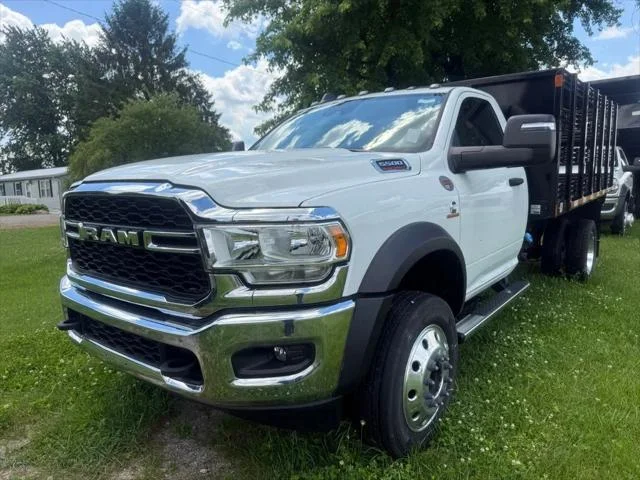 New 2024 Bright White Clear-Coat Exterior Paint RAM TRADESMAN image 8