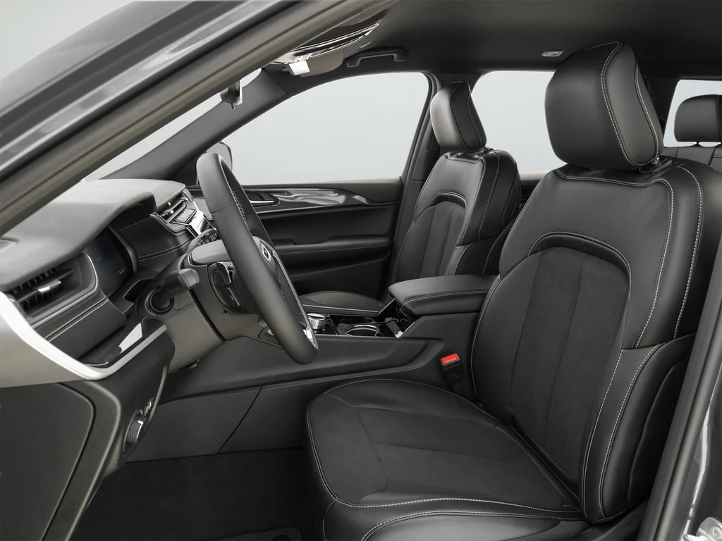 Used 2022 Gray Jeep Limited image 20
