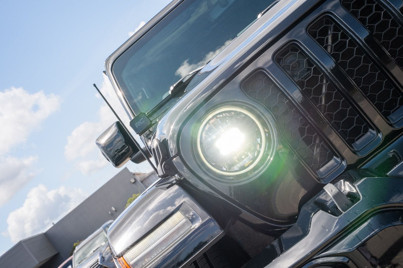 Used 2023 Black Jeep Overland image 10