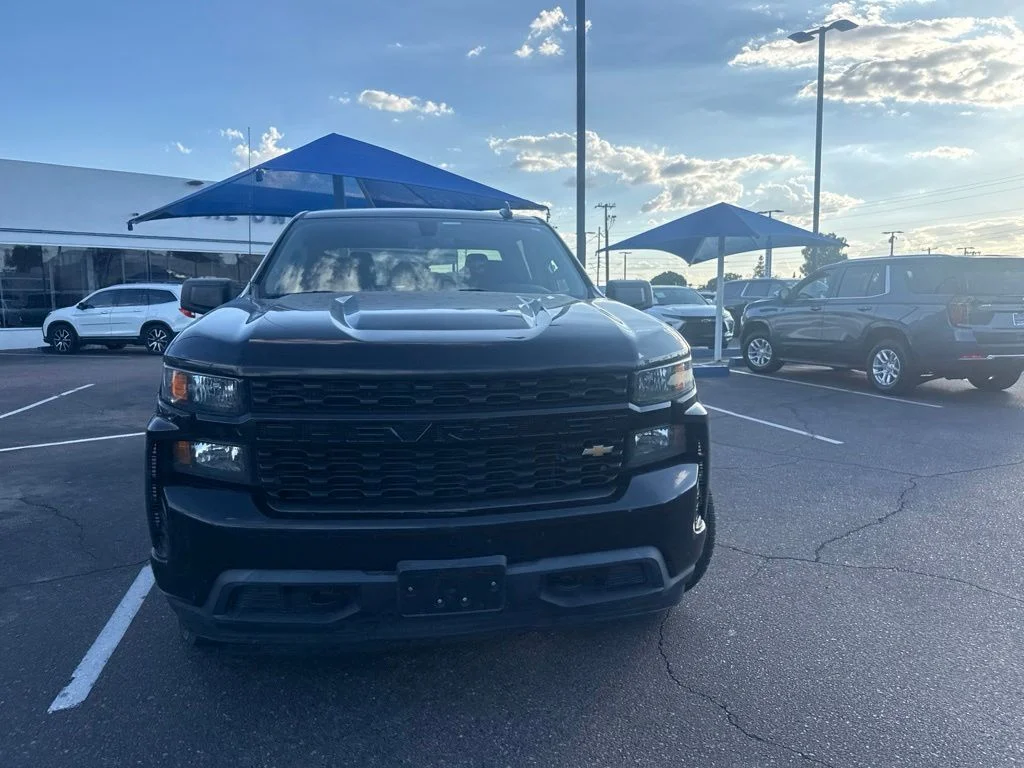 Used 2020 Black Chevrolet Custom image 2