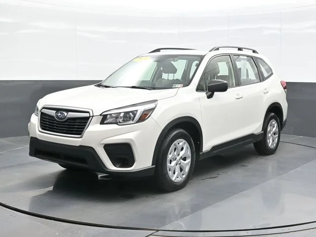 Used 2020 White Subaru Base image 9