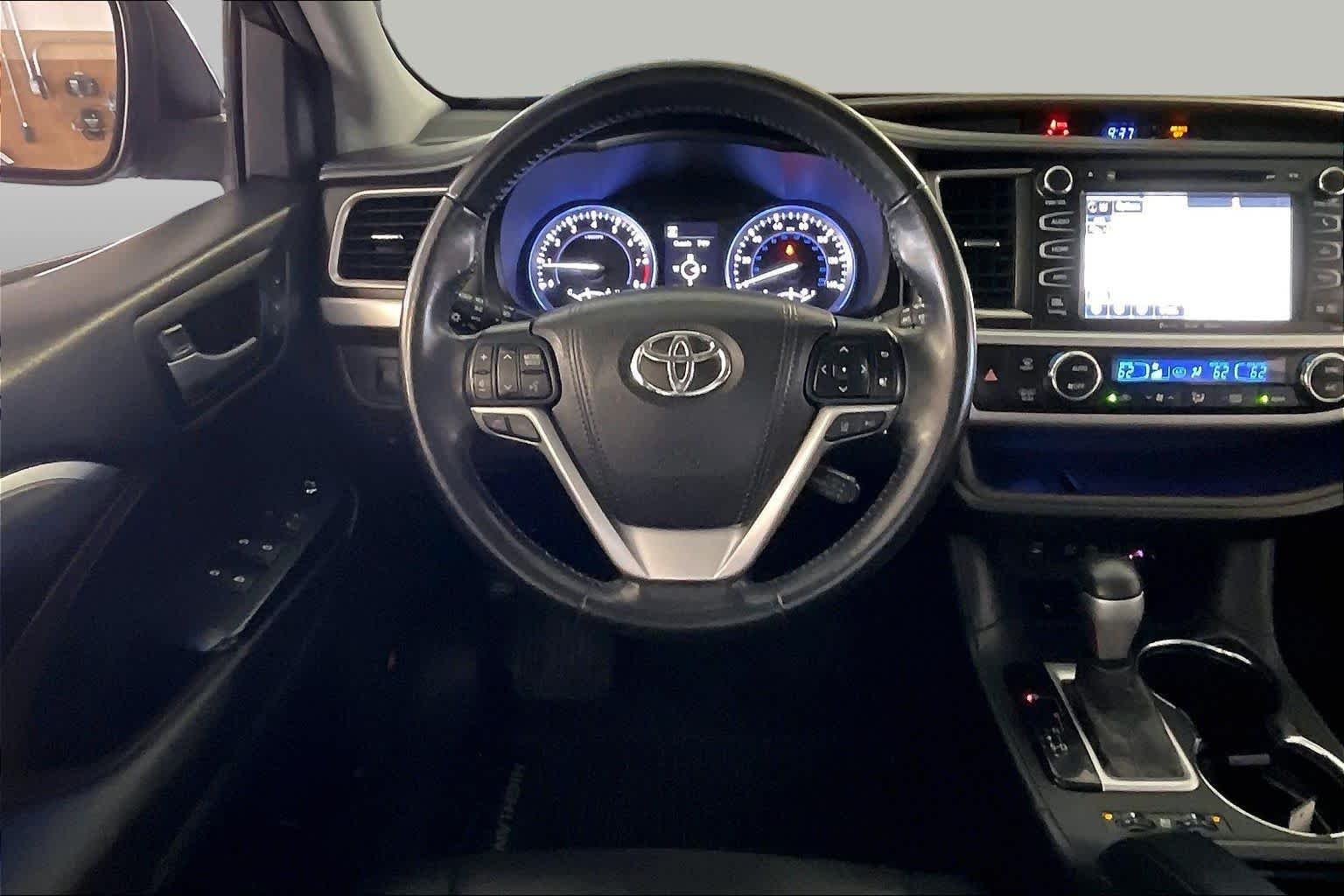 2017 Toyota Highlander 5
