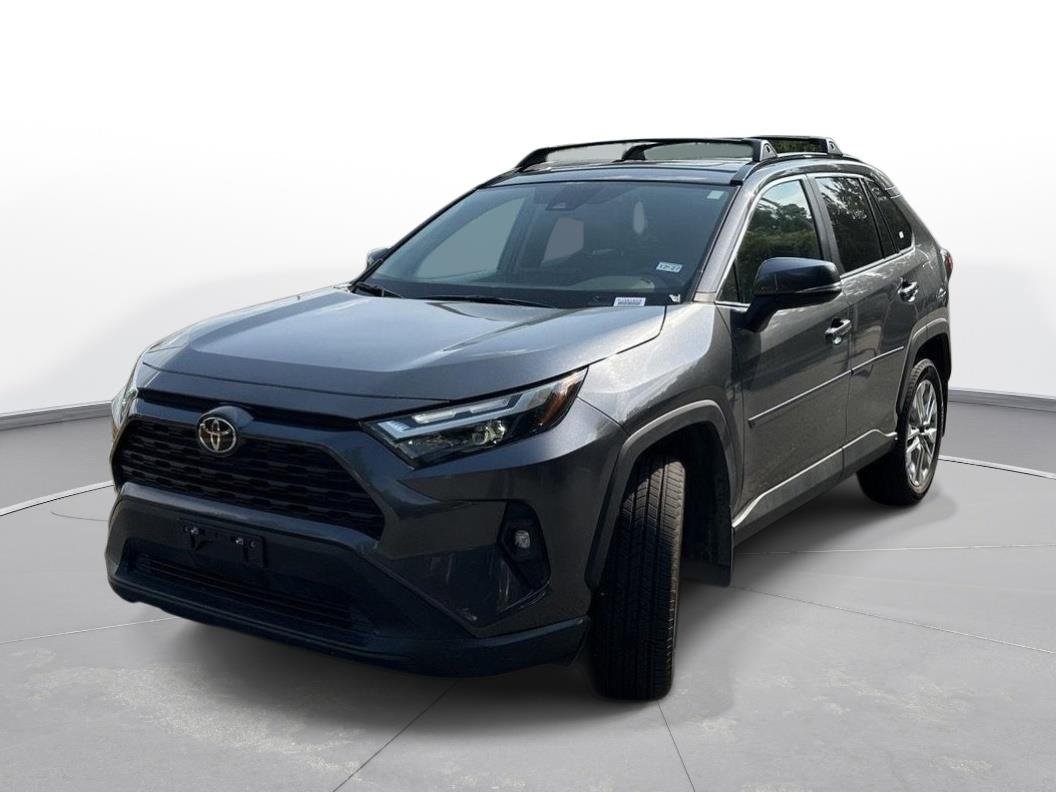 Certified Used 2025 Magnetic Gray Metallic Toyota XLE Premium image 2