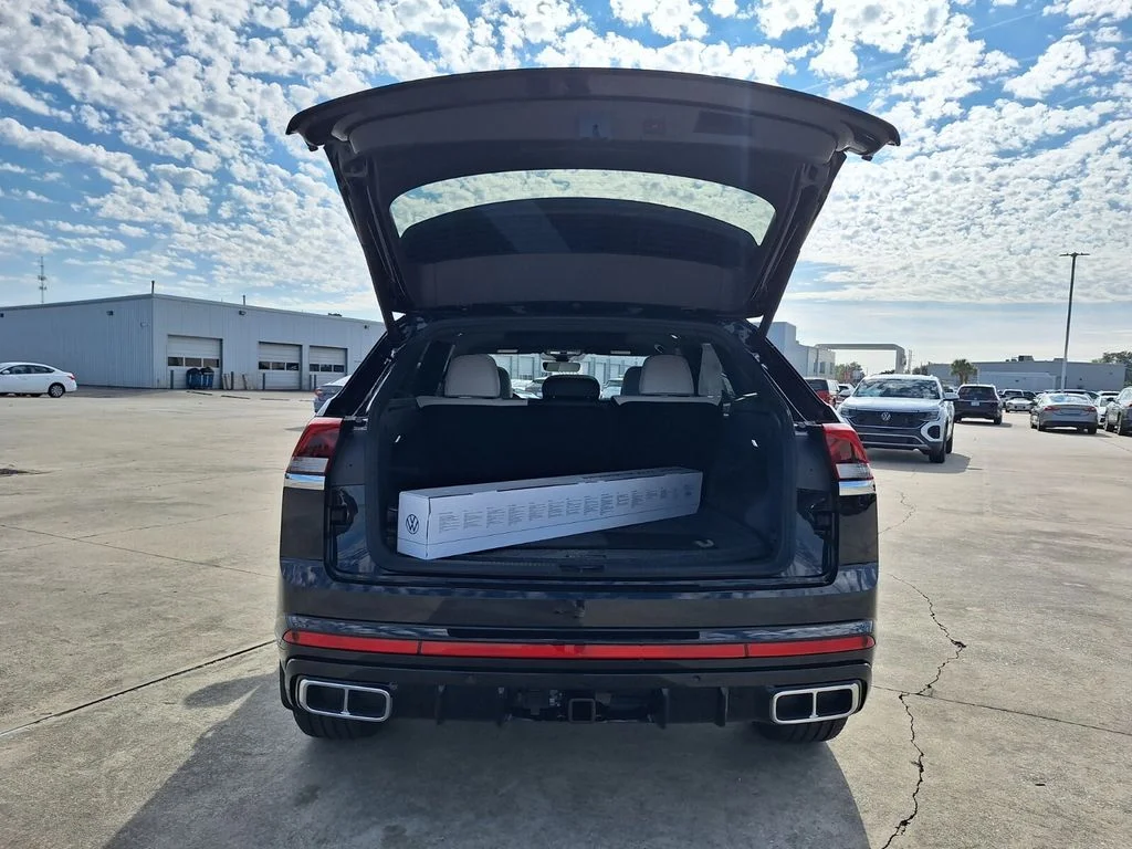 New 2026 Black Volkswagen 2.0T SEL Premium R-Line image 27